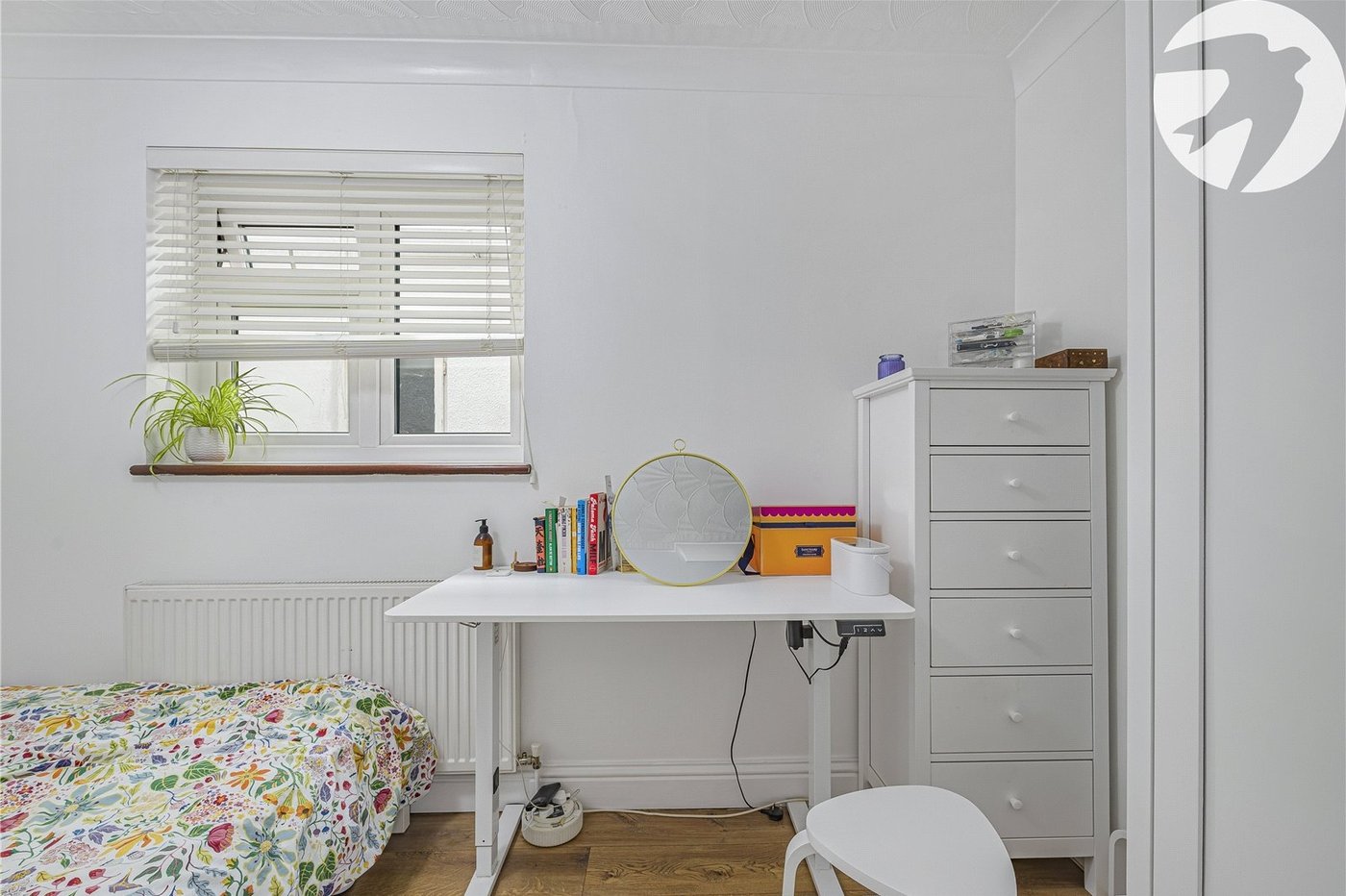 4 bedroom bungalow for sale in Dartford | Robinson Jackson