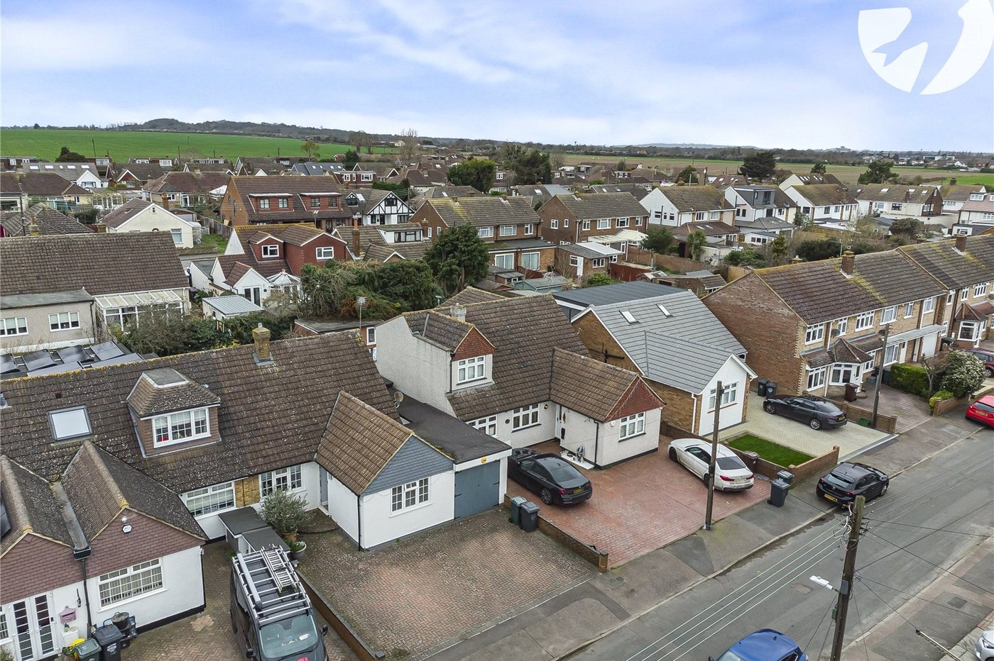 4 bedroom bungalow for sale in Dartford | Robinson Jackson