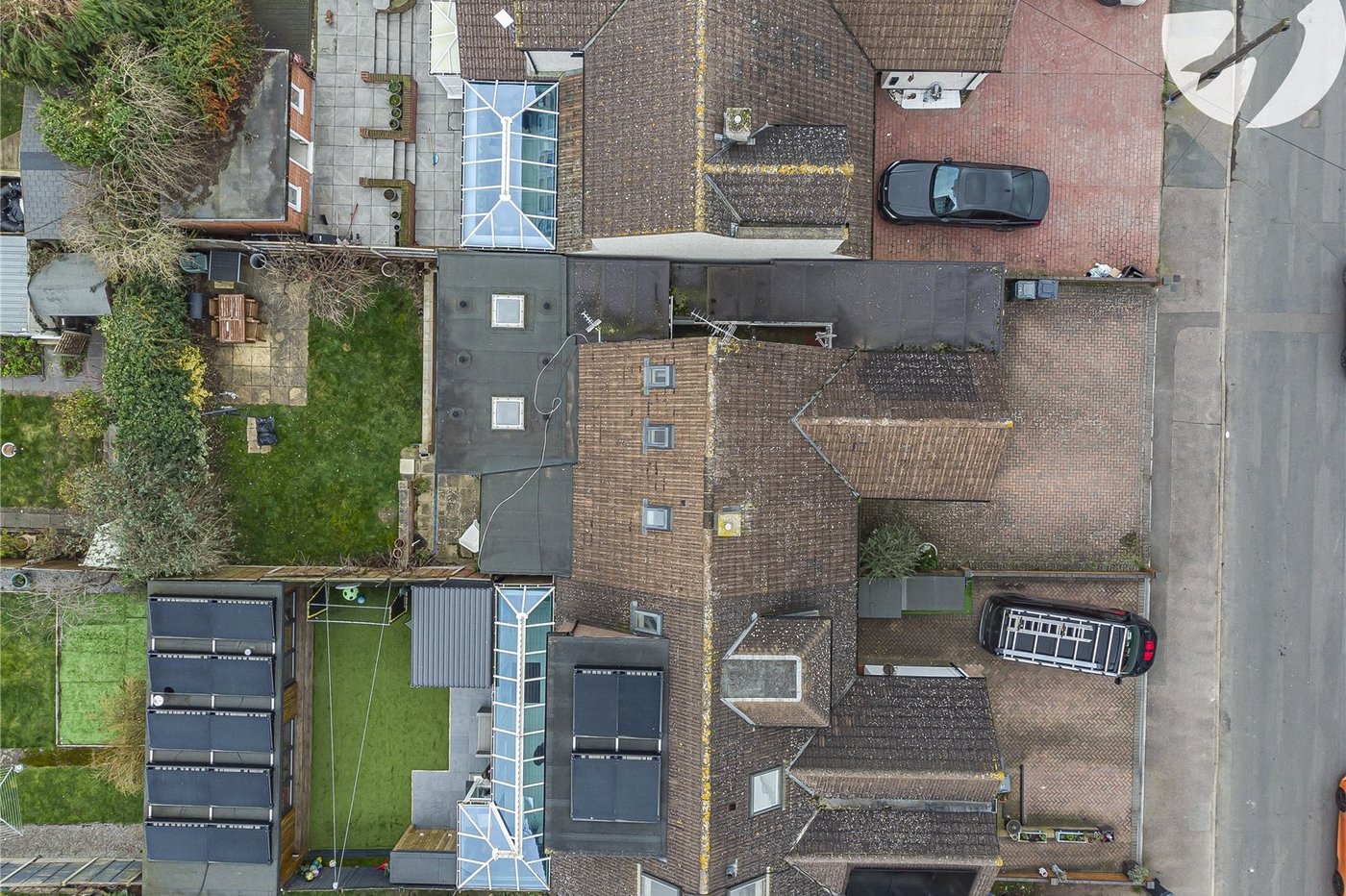 4 bedroom bungalow for sale in Dartford | Robinson Jackson