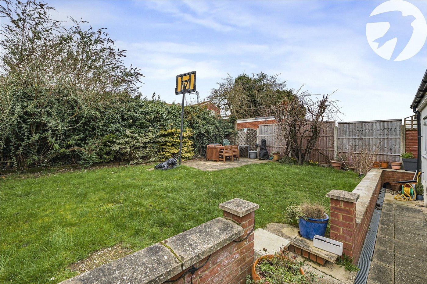 4 bedroom bungalow for sale in Dartford | Robinson Jackson