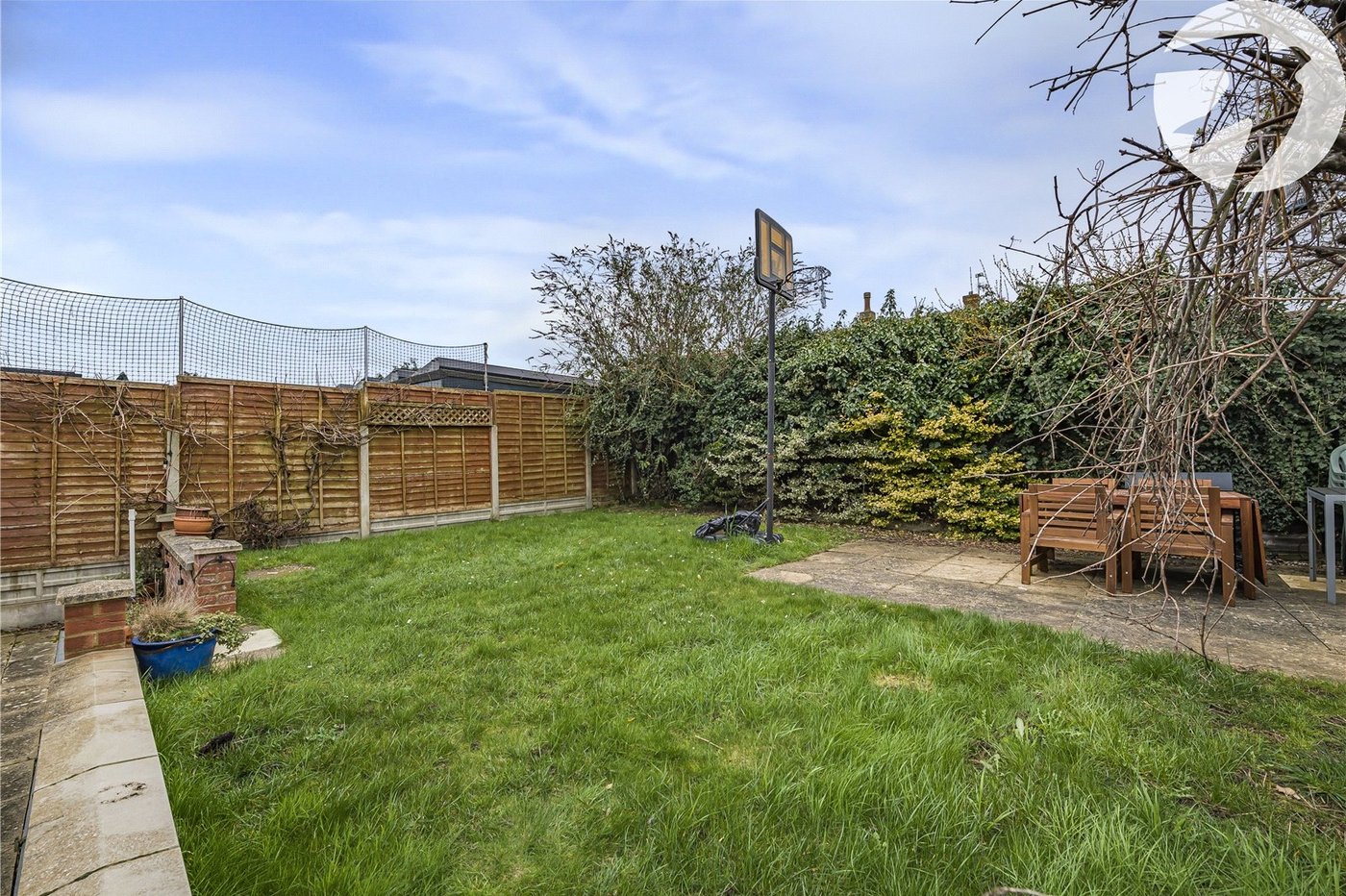 4 bedroom bungalow for sale in Dartford | Robinson Jackson