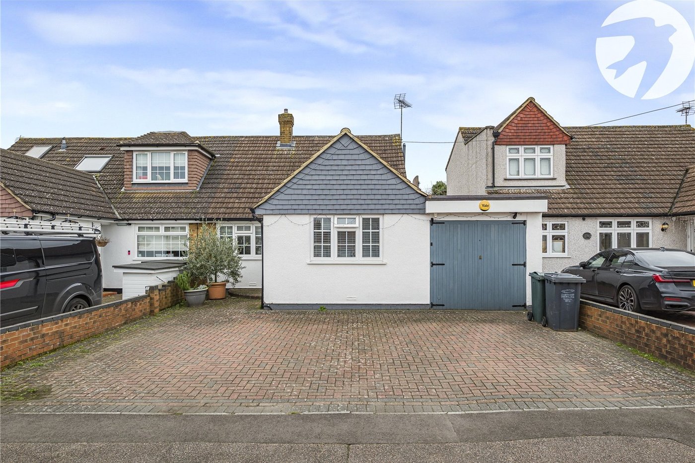 4 bedroom bungalow for sale in Dartford | Robinson Jackson