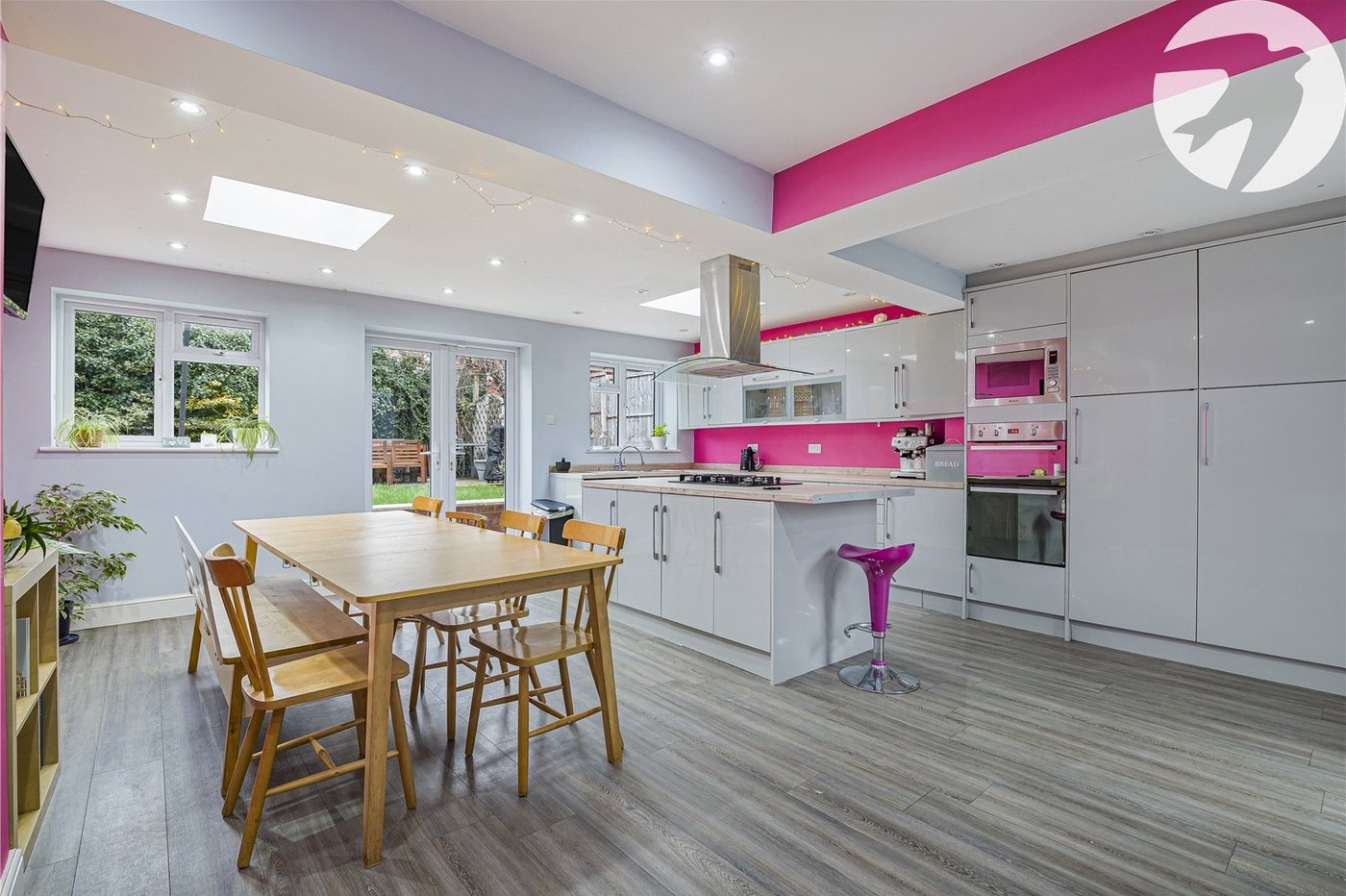 4 bedroom bungalow for sale in Dartford | Robinson Jackson