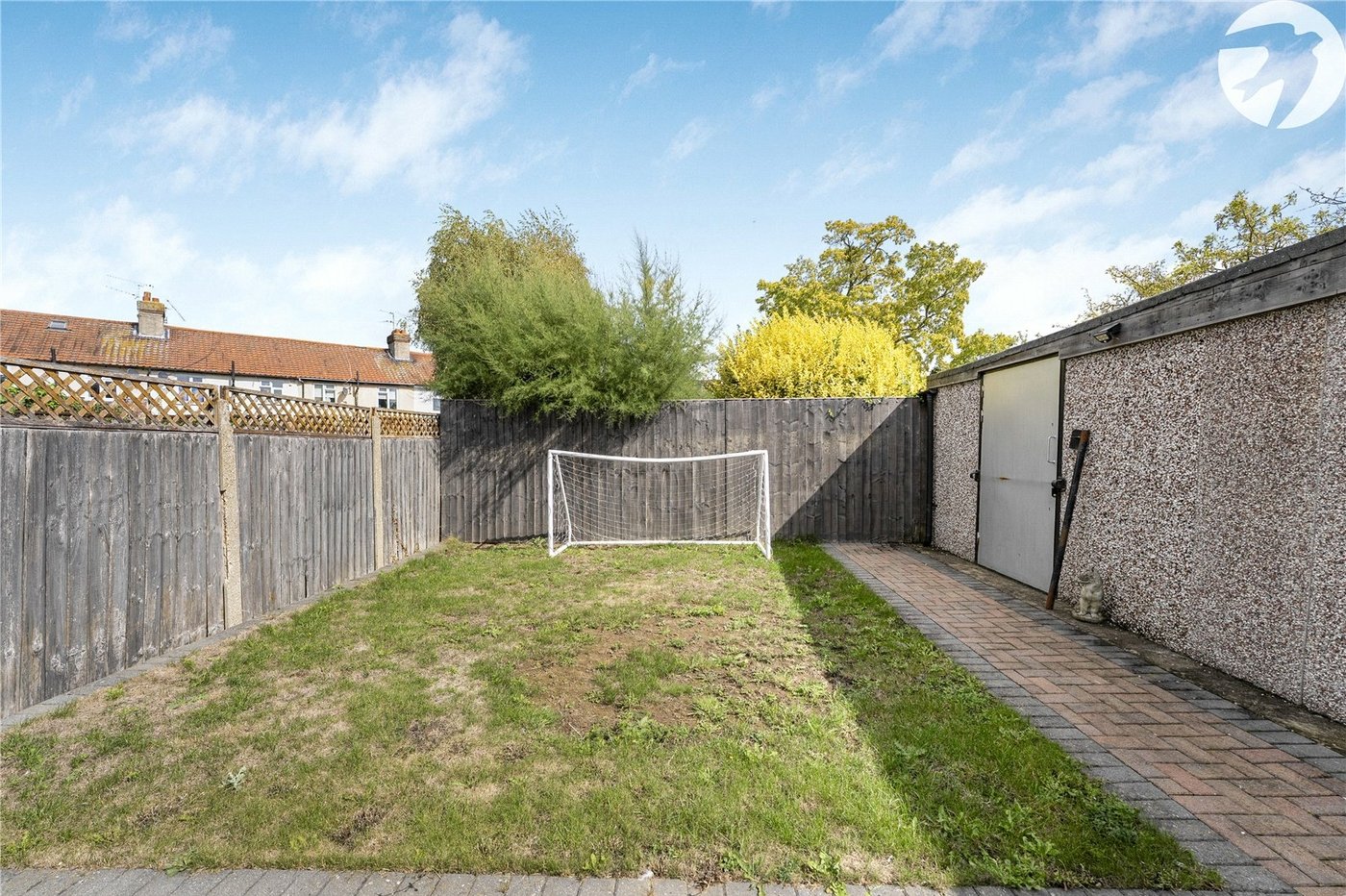 3 bedroom bungalow for sale in Hawley | Robinson Jackson