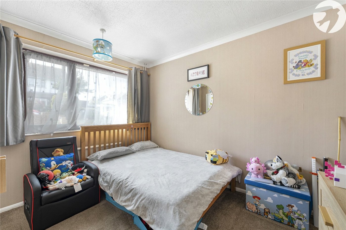 3 bedroom bungalow for sale in Hawley | Robinson Jackson