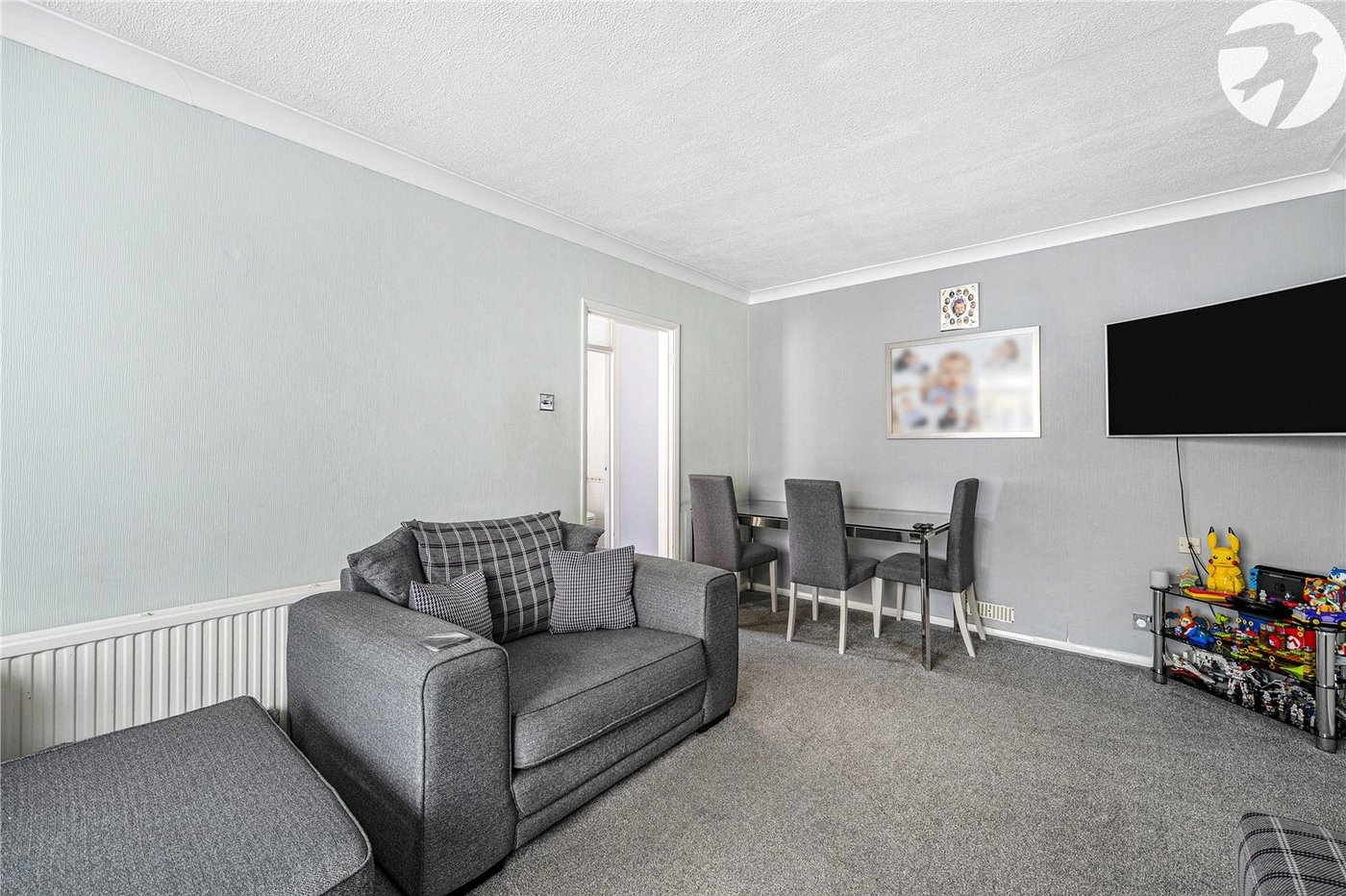 3 bedroom bungalow for sale in Hawley | Robinson Jackson