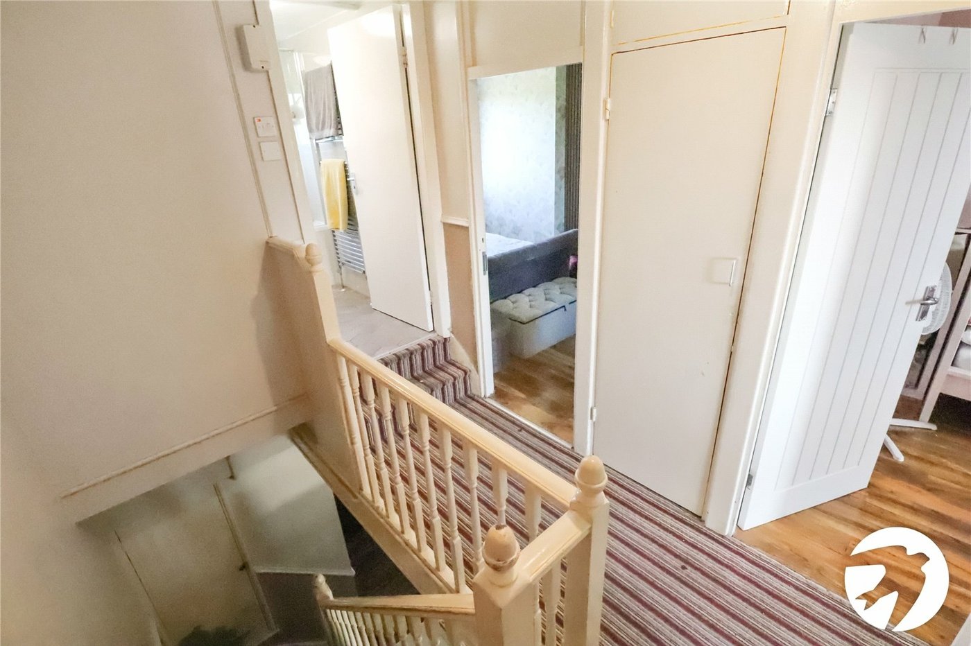 3 bedroom property for sale in London | Robinson Jackson