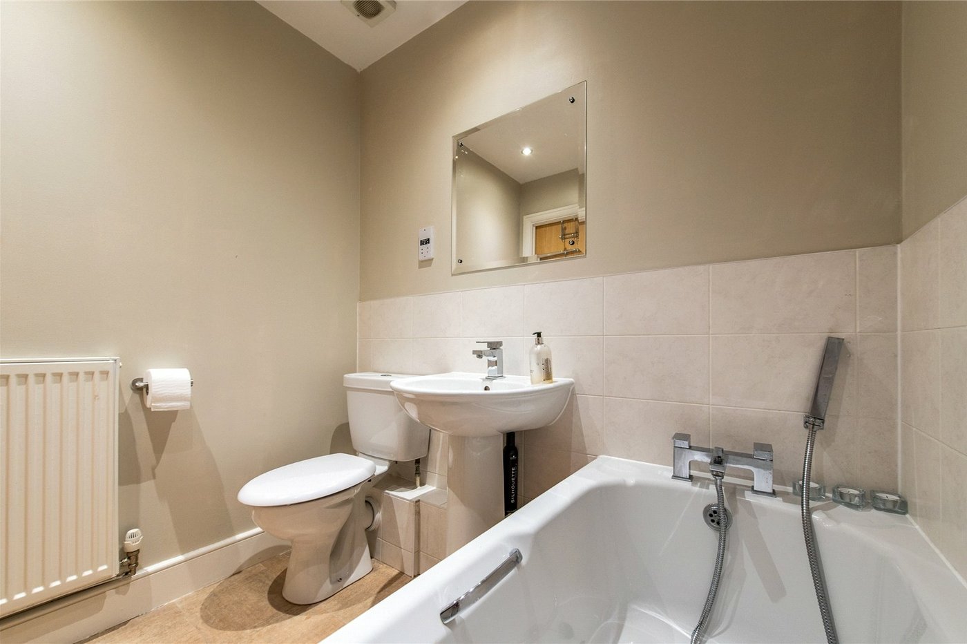 2 bedroom property for sale in Maidstone | Robinson Michael & Jackson