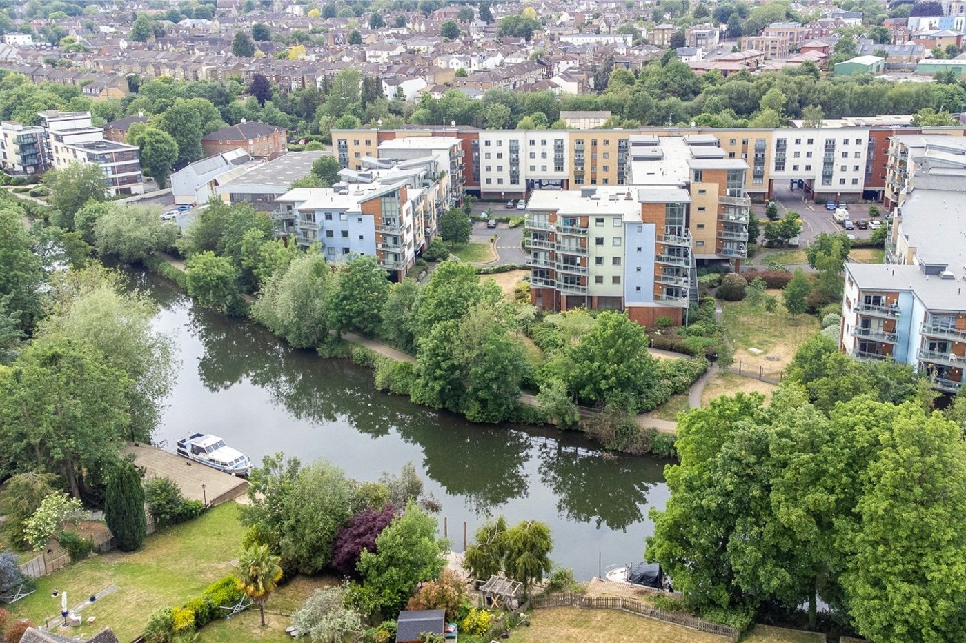 2 bedroom property for sale in Maidstone | Robinson Michael & Jackson