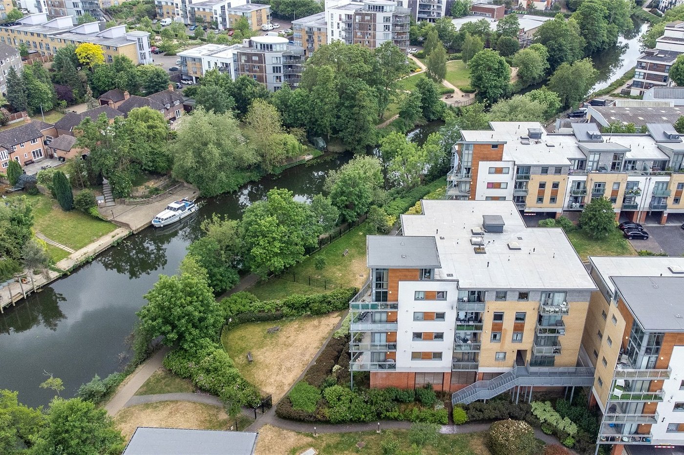 2 bedroom property for sale in Maidstone | Robinson Michael & Jackson