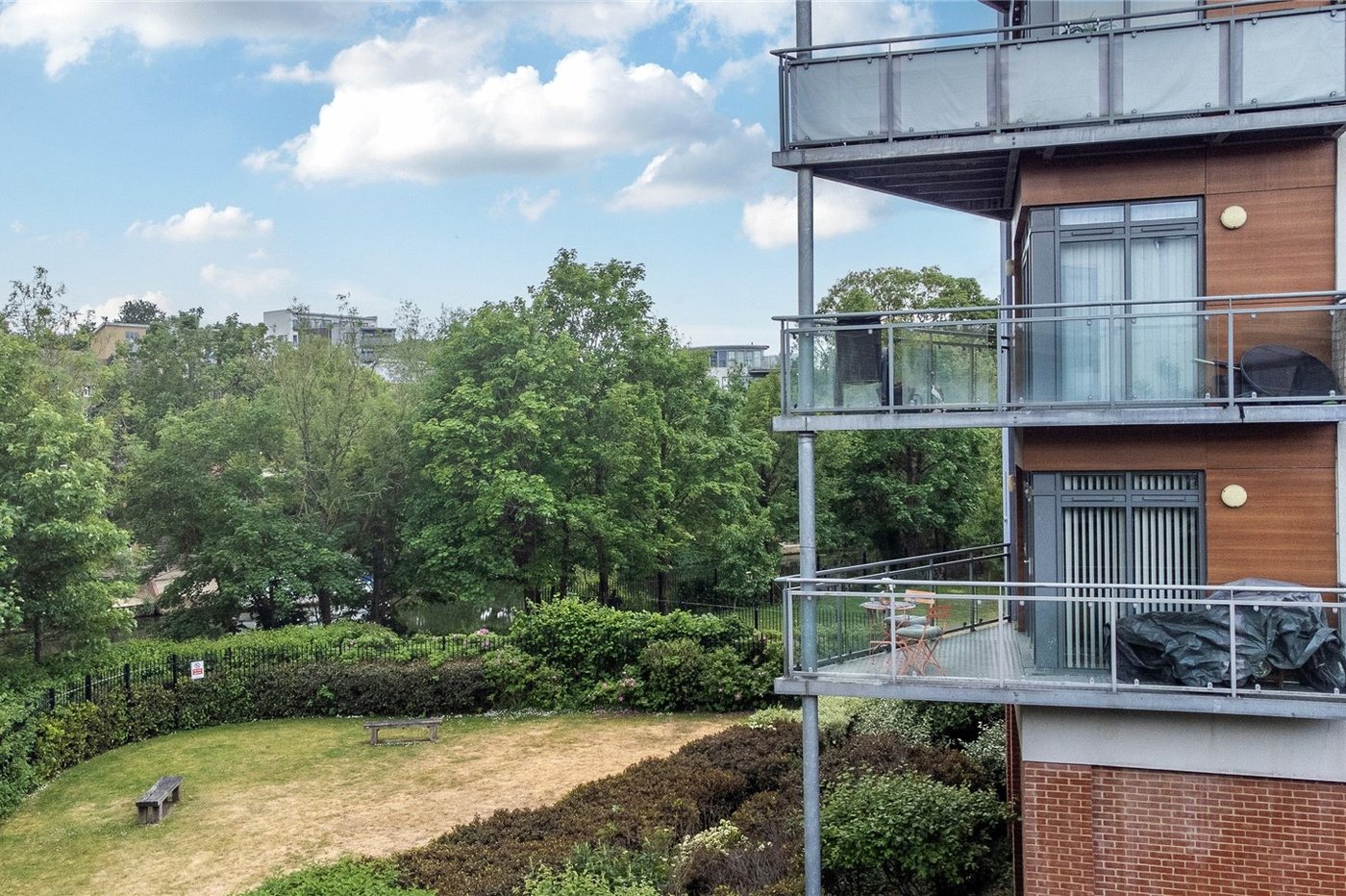 2 bedroom property for sale in Maidstone | Robinson Michael & Jackson