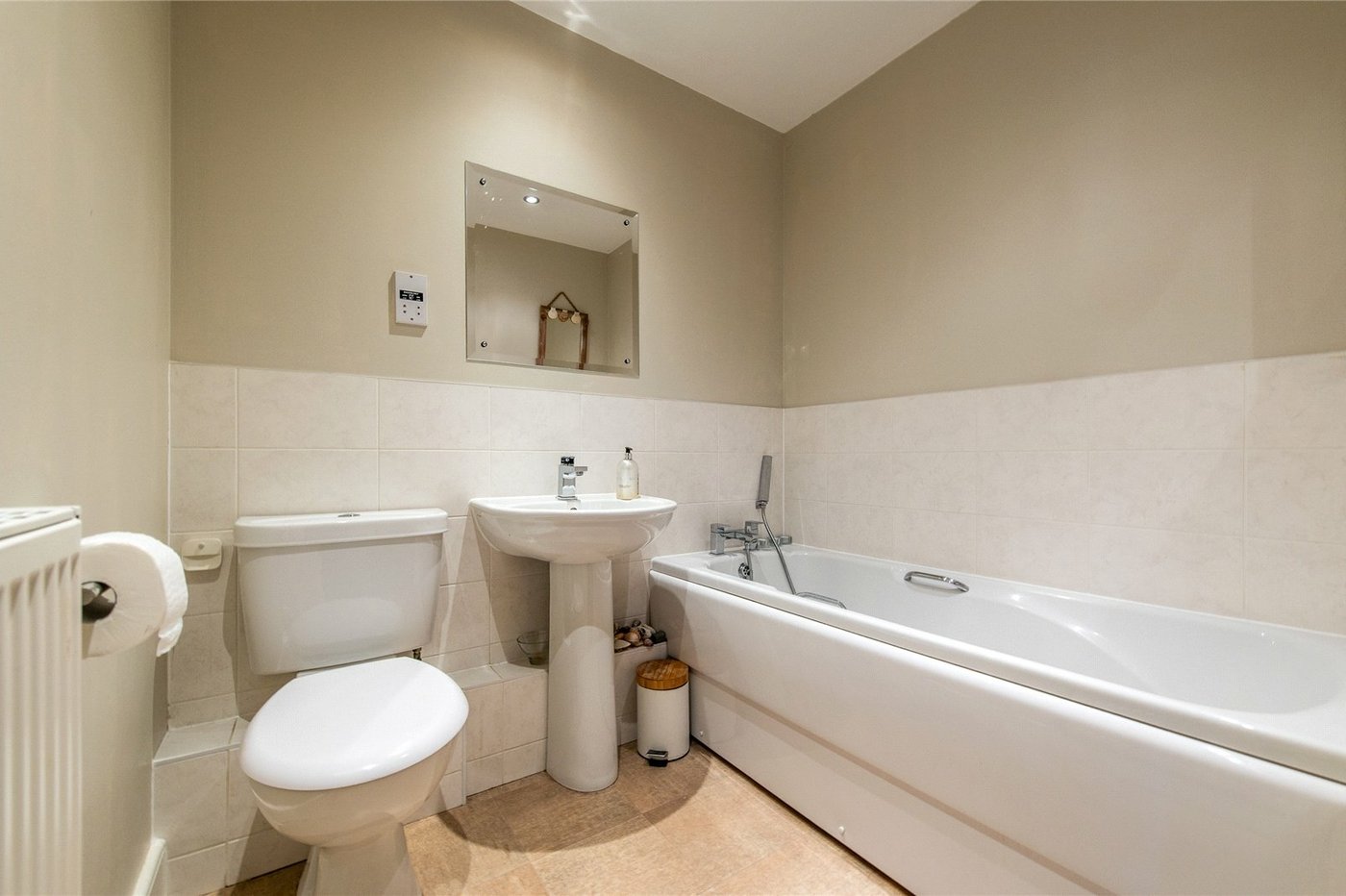 2 bedroom property for sale in Maidstone | Robinson Michael & Jackson
