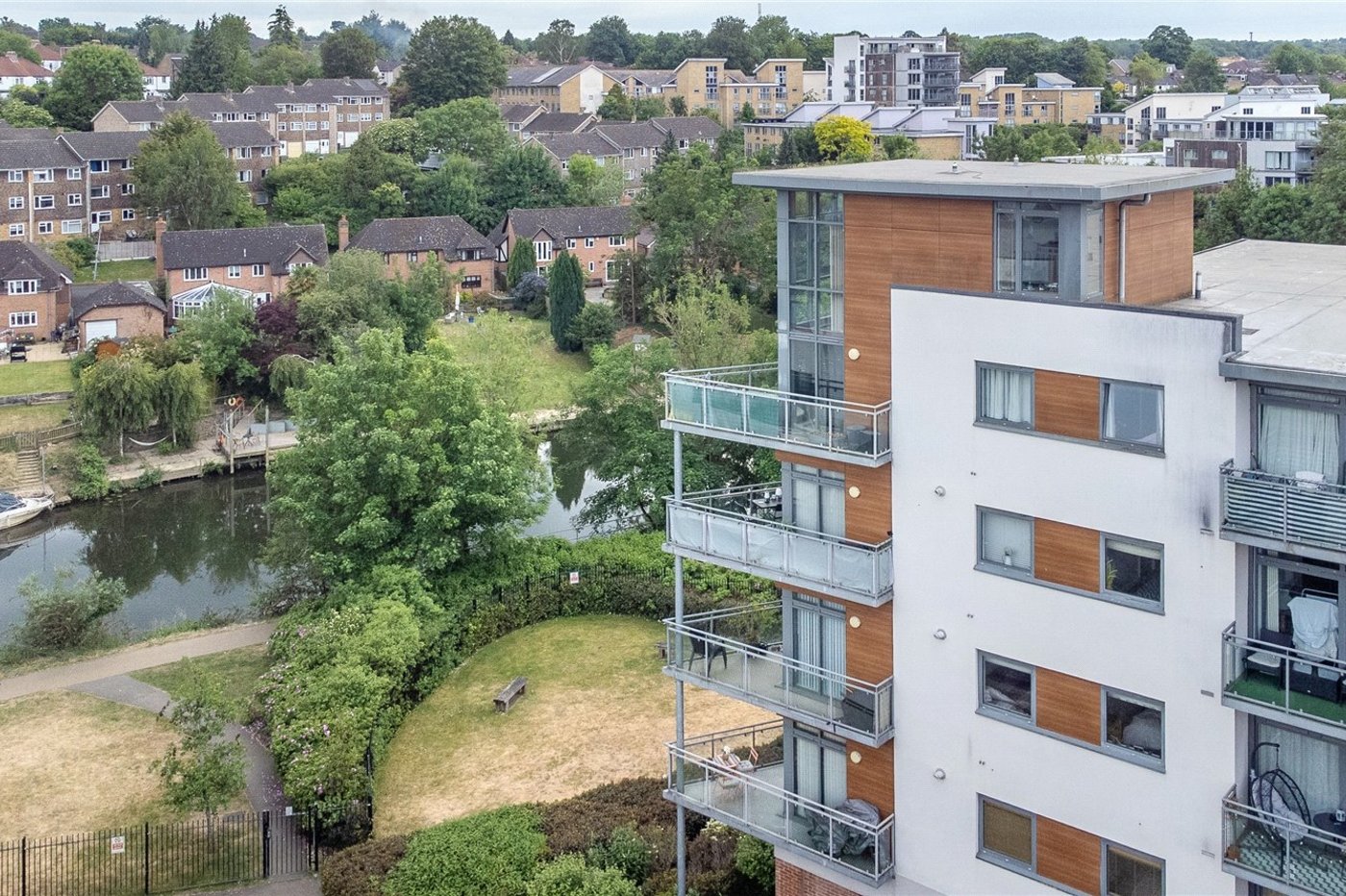 2 bedroom property for sale in Maidstone | Robinson Michael & Jackson