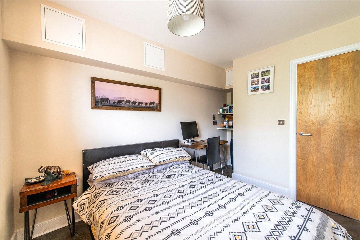 2 bedroom property for sale in Maidstone | Robinson Michael & Jackson