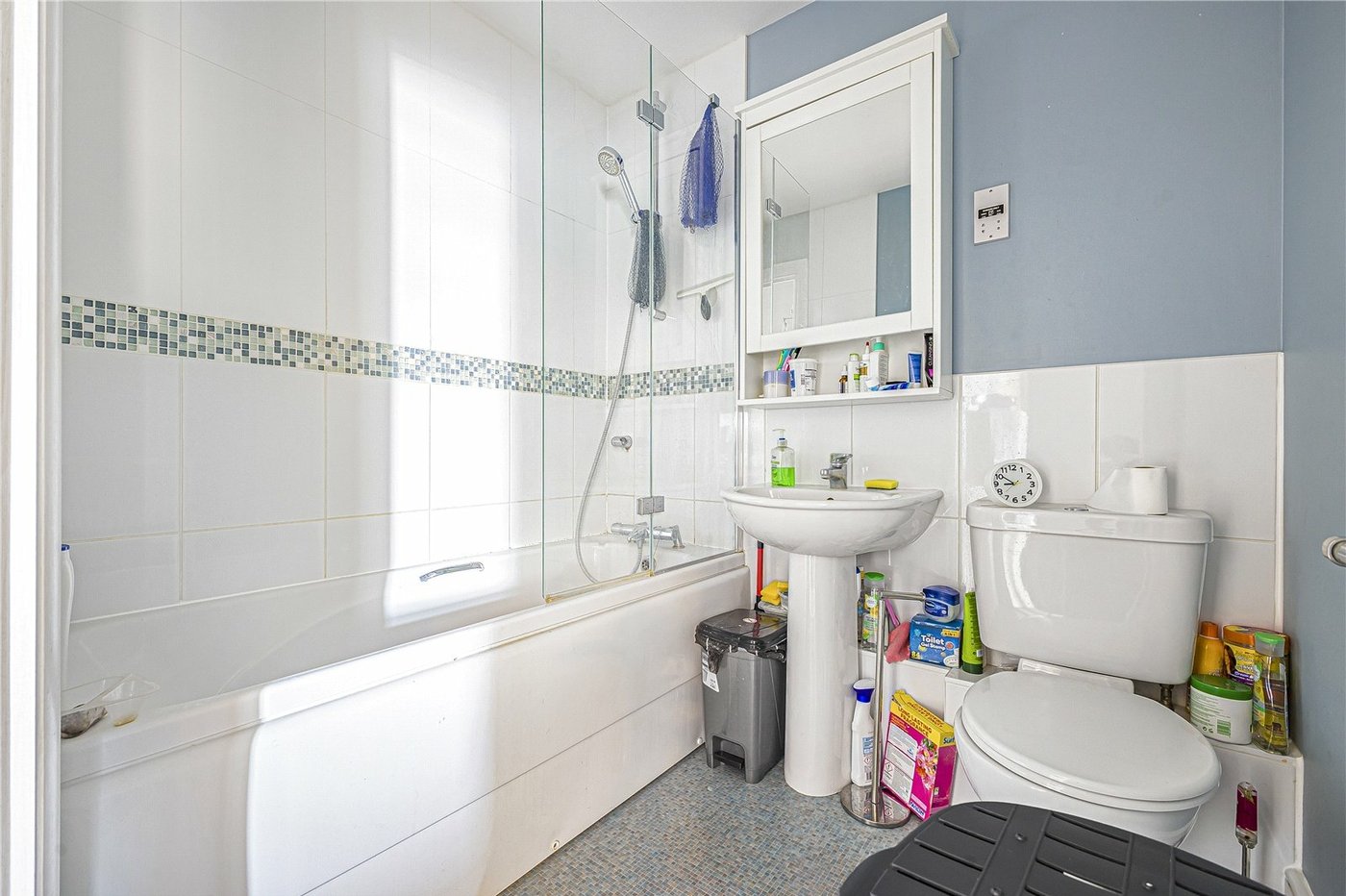 2 bedroom property for sale in Maidstone | Robinson Michael & Jackson