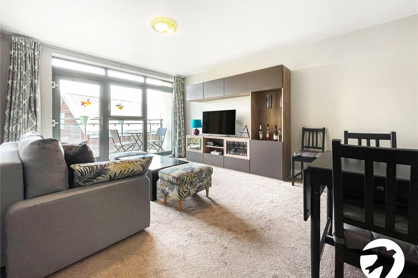 2 bedroom property for sale in Maidstone | Robinson Michael & Jackson
