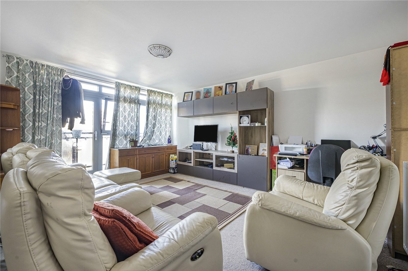 2 bedroom property for sale in Maidstone | Robinson Michael & Jackson