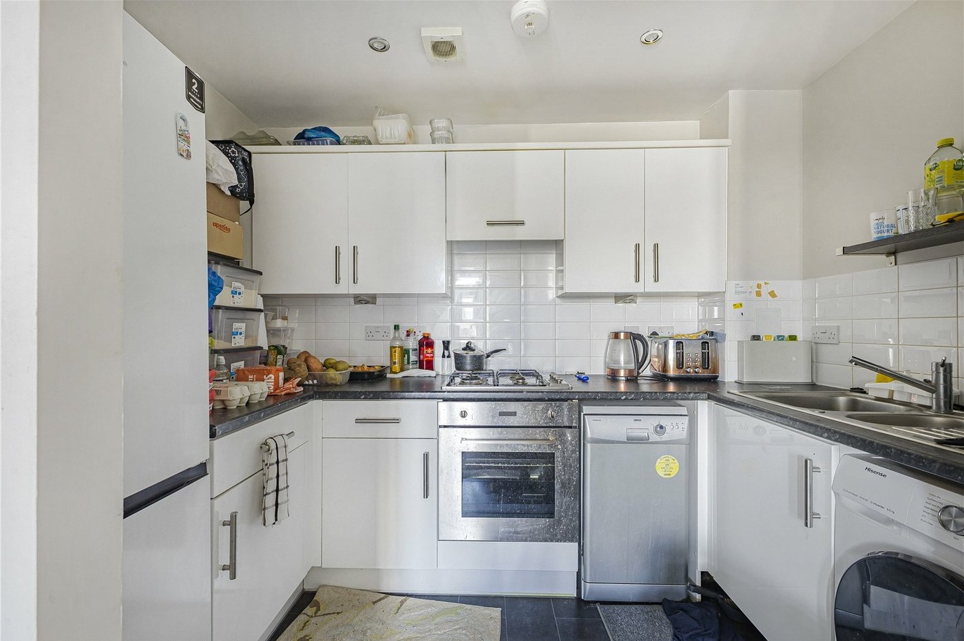 2 bedroom property for sale in Maidstone | Robinson Michael & Jackson