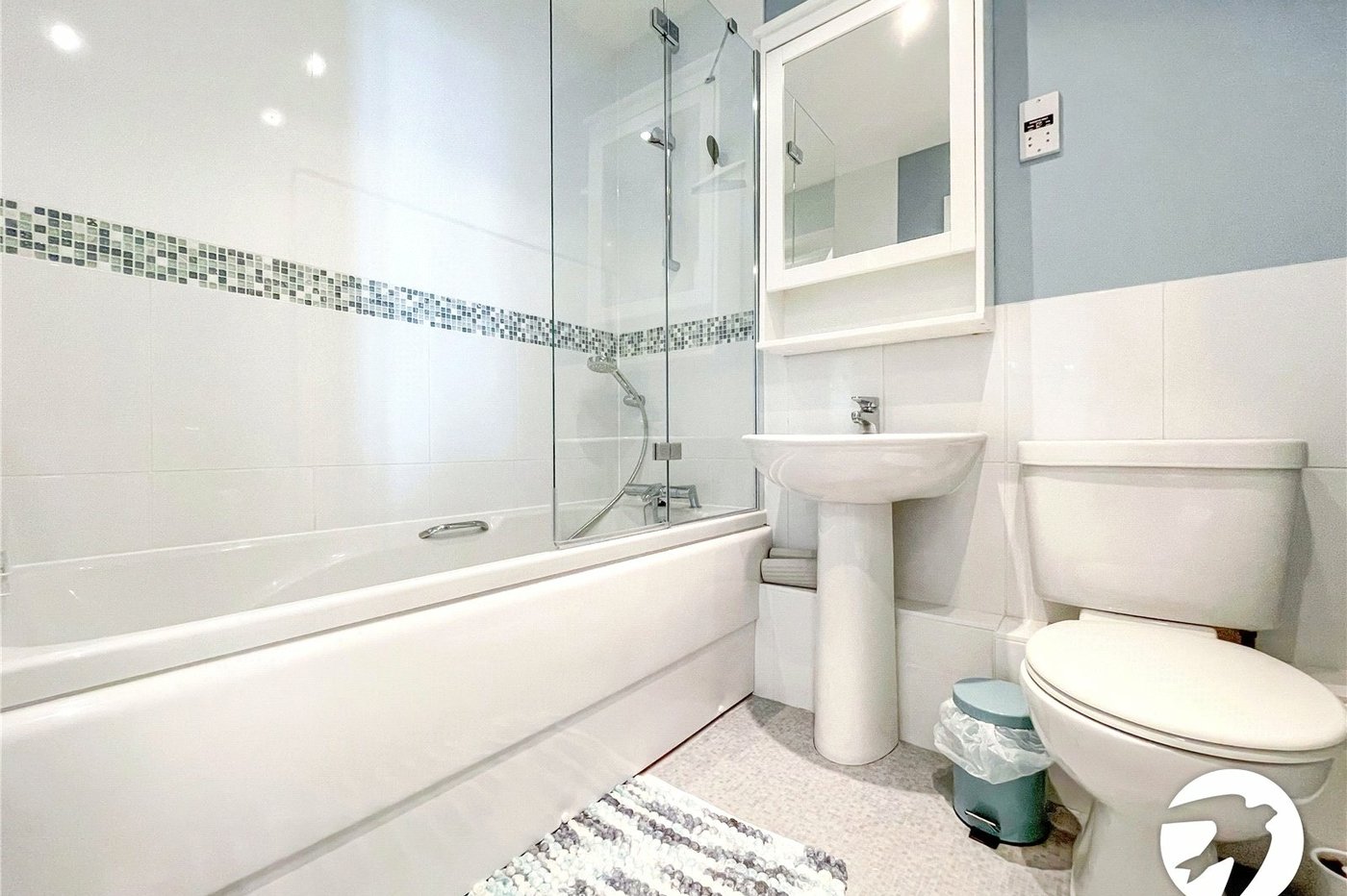 2 bedroom property for sale in Maidstone | Robinson Michael & Jackson