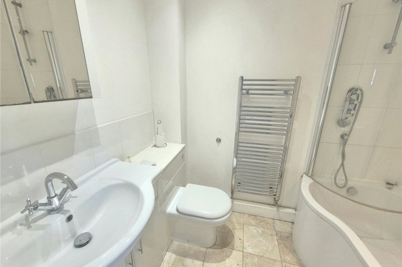2 bedroom house for sale in Farnborough Village | Robinson Jackson