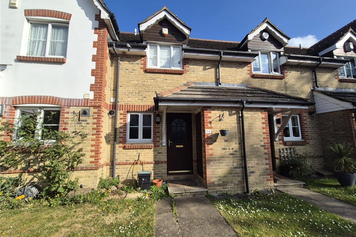 2 bedroom house for sale in Farnborough Village | Robinson Jackson