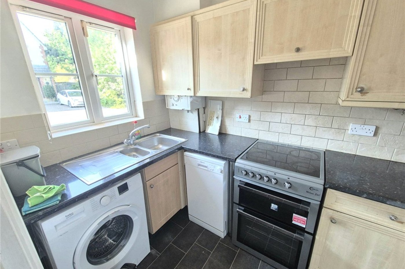2 bedroom house for sale in Farnborough Village | Robinson Jackson