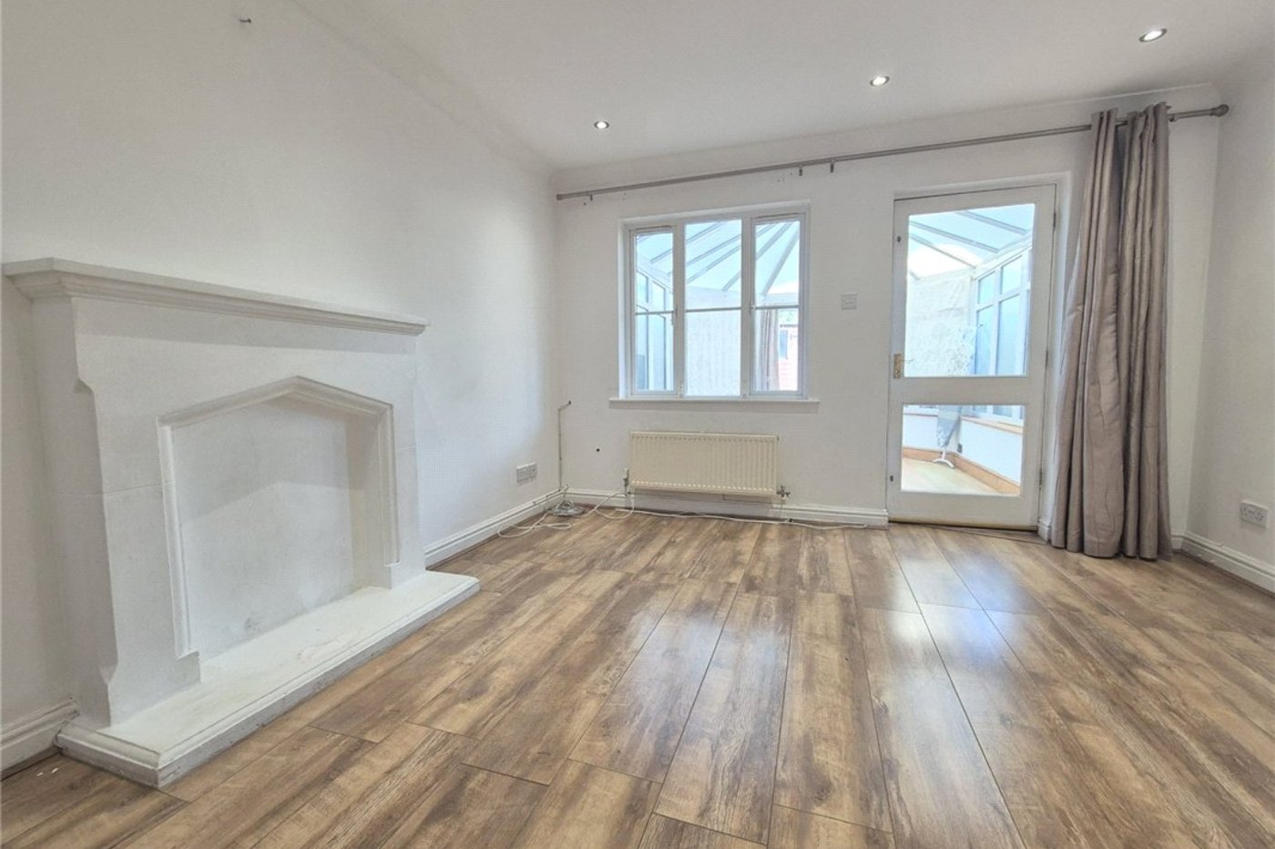 2 bedroom house for sale in Farnborough Village | Robinson Jackson