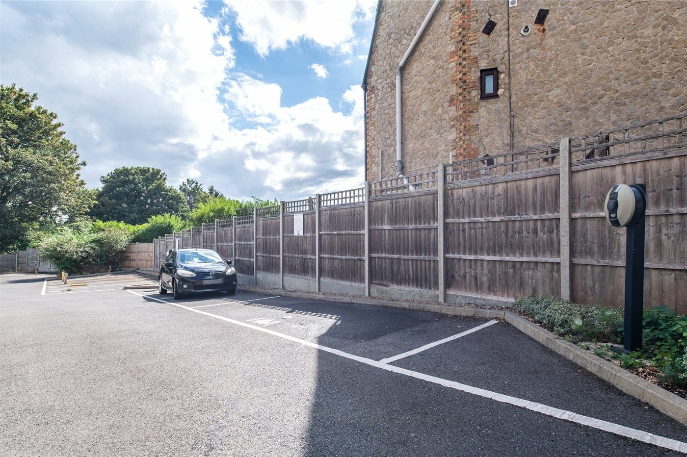 2 bedroom house for sale in Maidstone | Robinson Michael & Jackson