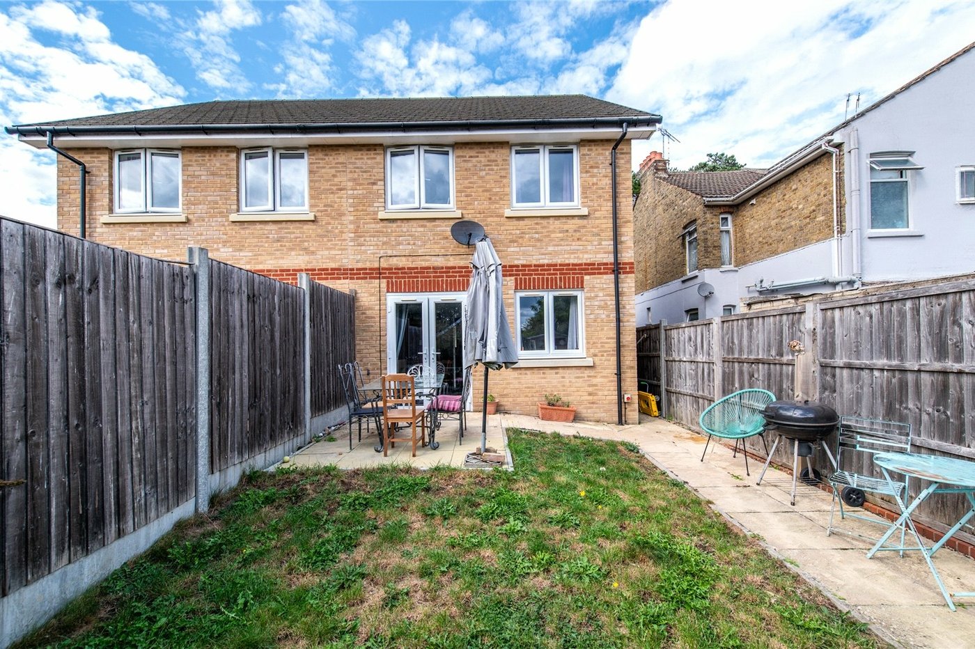 2 bedroom house for sale in Maidstone | Robinson Michael & Jackson