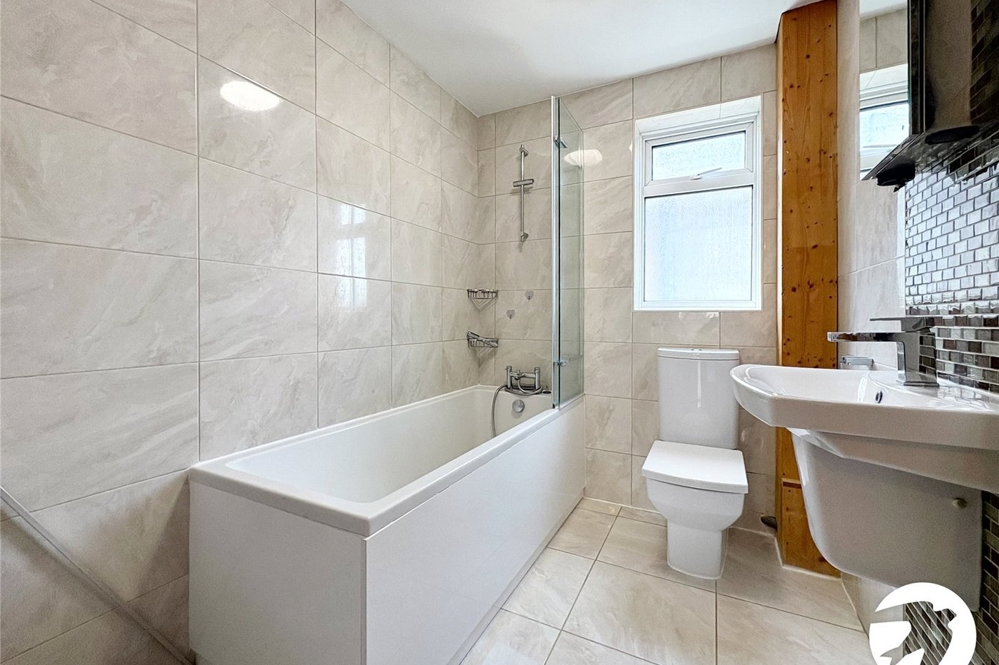 2 bedroom property for sale in Maidstone | Robinson Michael & Jackson