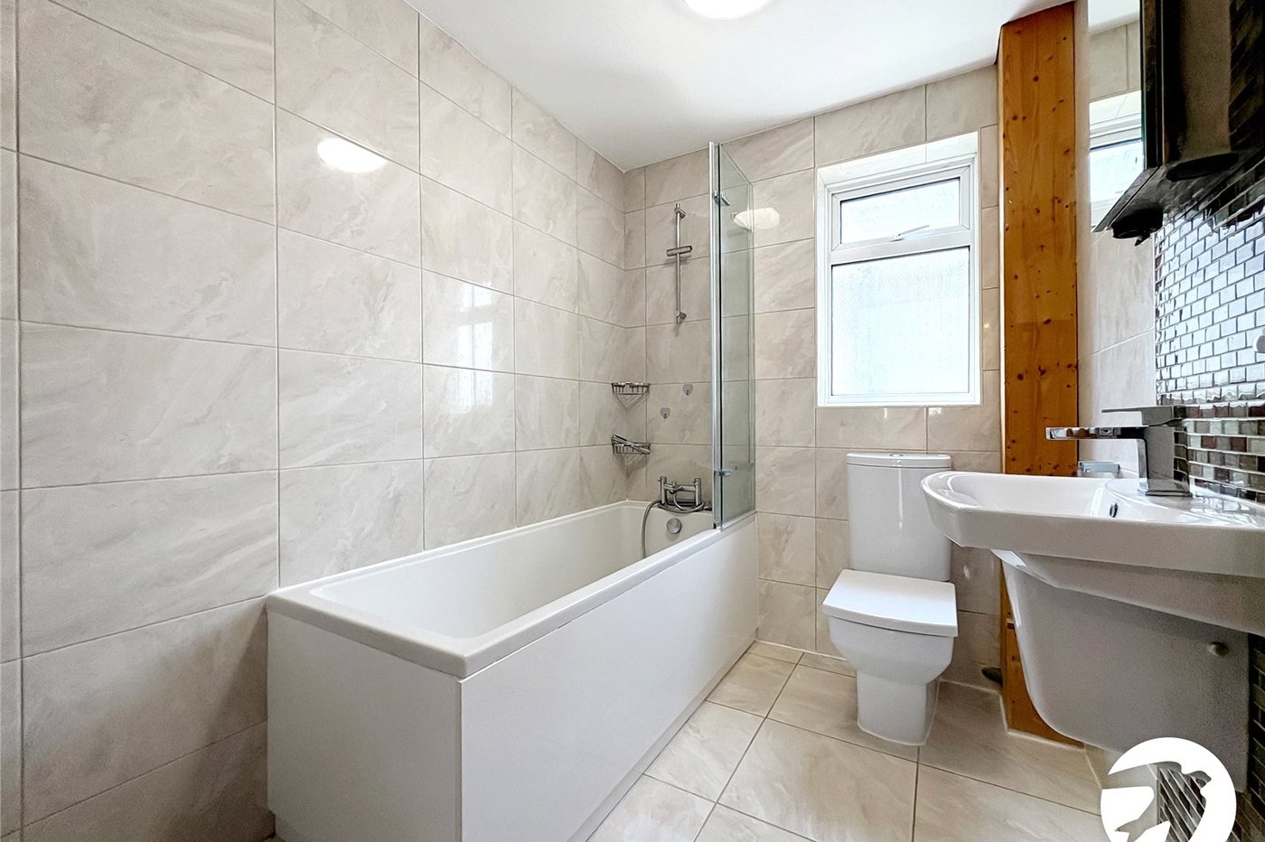 2 bedroom property for sale in Maidstone | Robinson Michael & Jackson