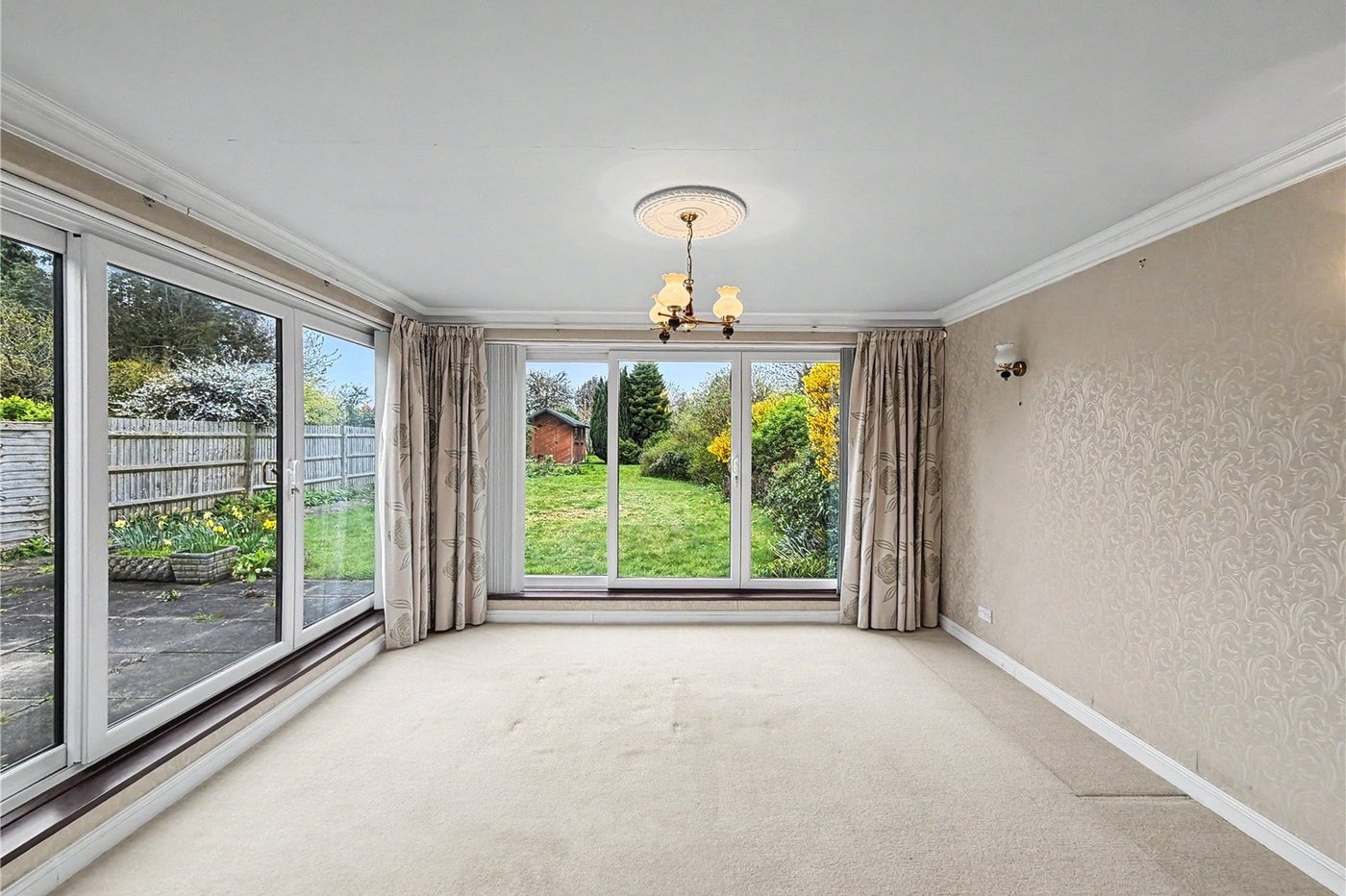 4 bedroom bungalow for sale in Wigmore | Robinson Michael & Jackson