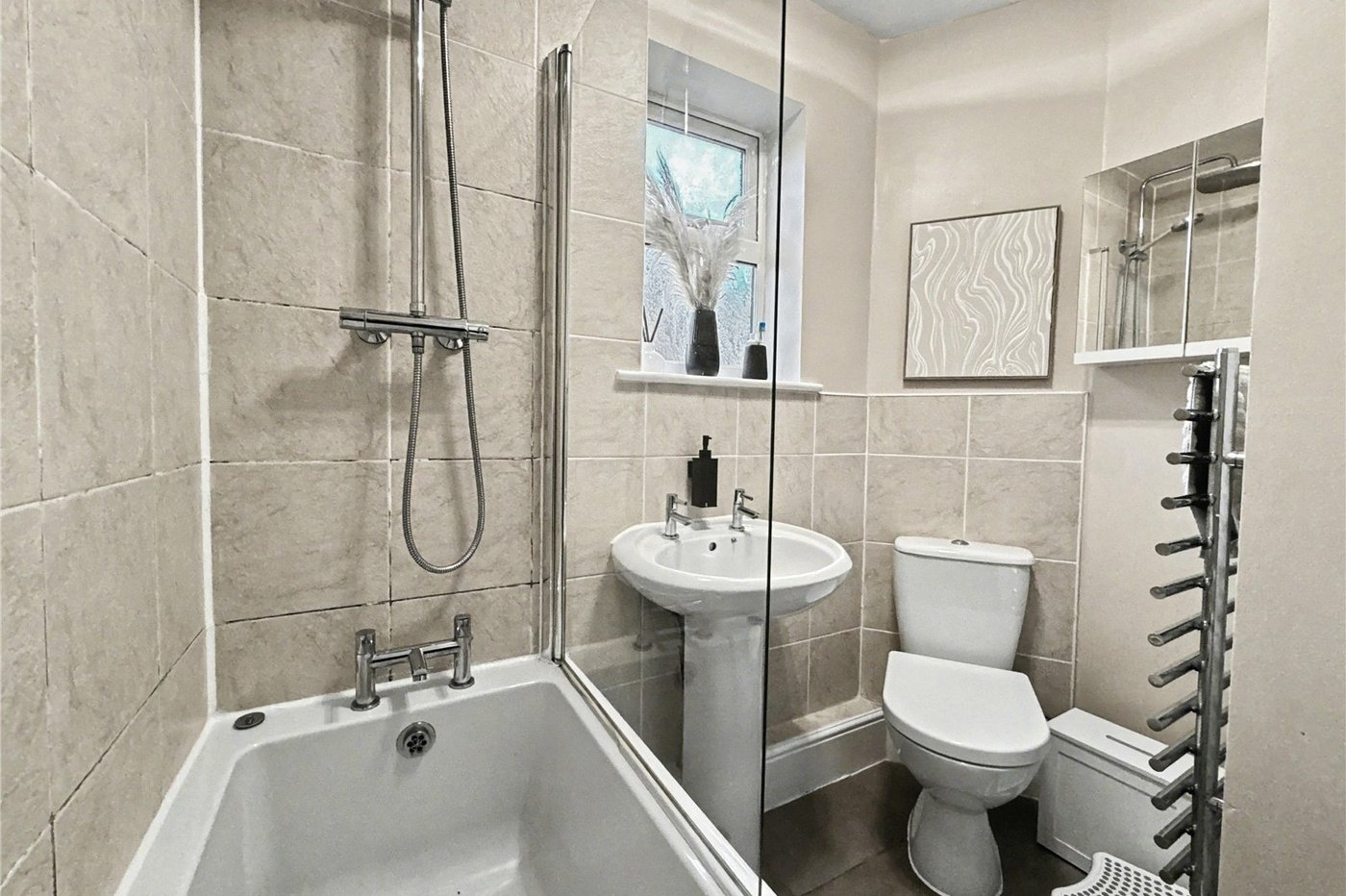 2 bedroom house for sale in Rainham | Robinson Michael & Jackson