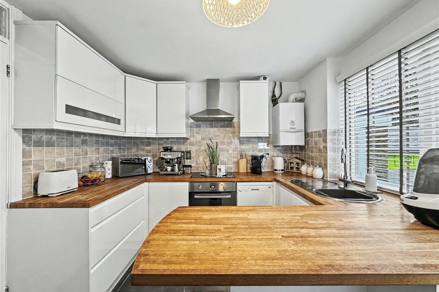 2 bedroom house for sale in Rainham | Robinson Michael & Jackson