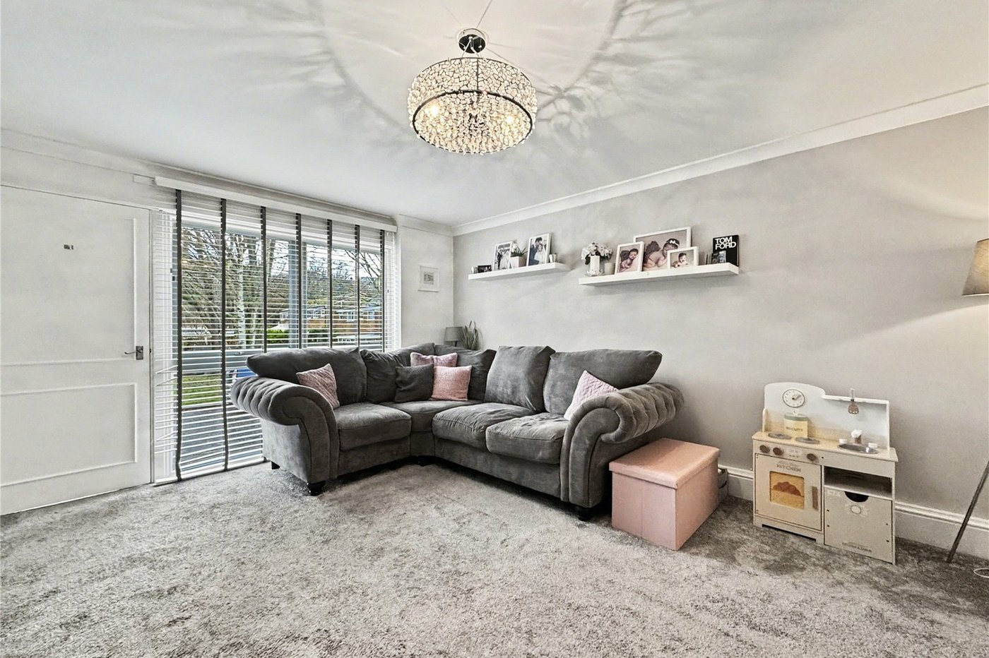 2 bedroom house for sale in Rainham | Robinson Michael & Jackson