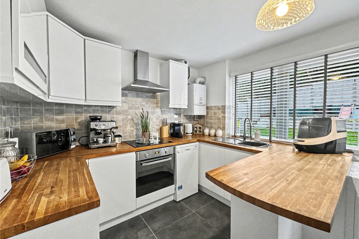 2 bedroom house for sale in Rainham | Robinson Michael & Jackson