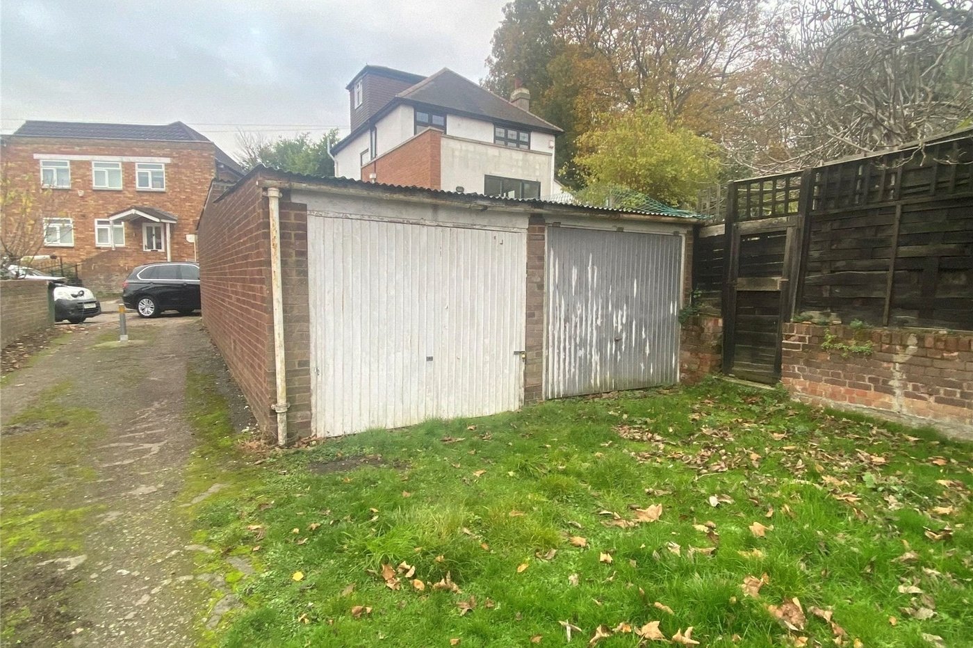 3 bedroom house for sale in London | Robinson Jackson