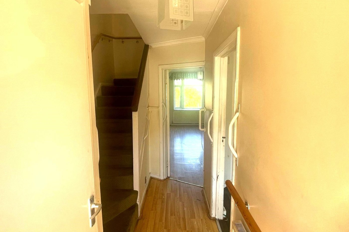 3 bedroom house for sale in London | Robinson Jackson