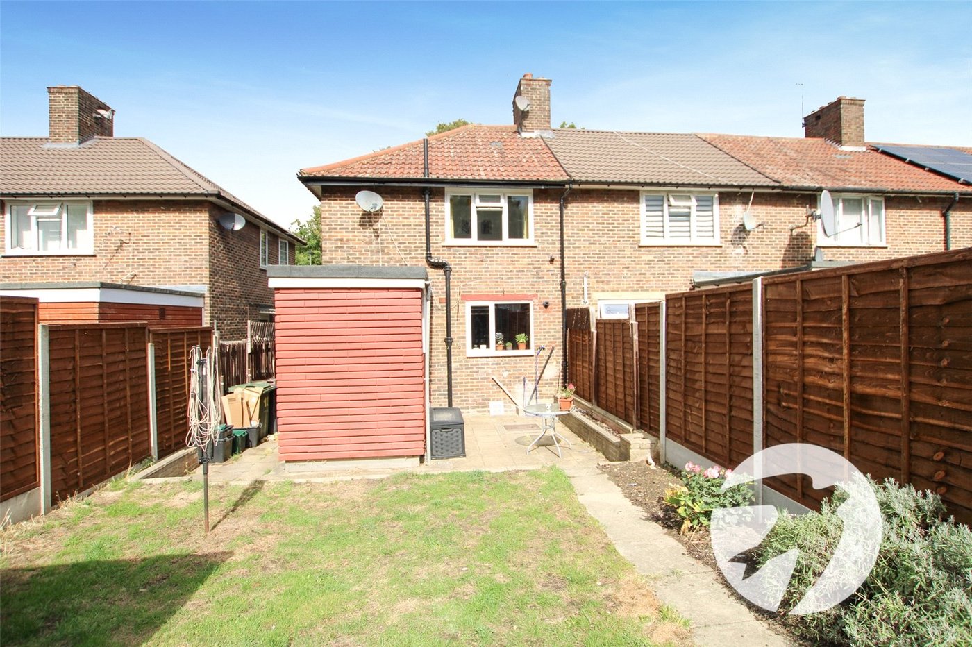 3 bedroom house for sale in London | Robinson Jackson