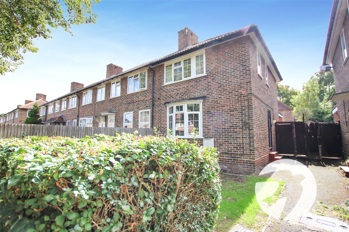 3 bedroom house for sale in London | Robinson Jackson