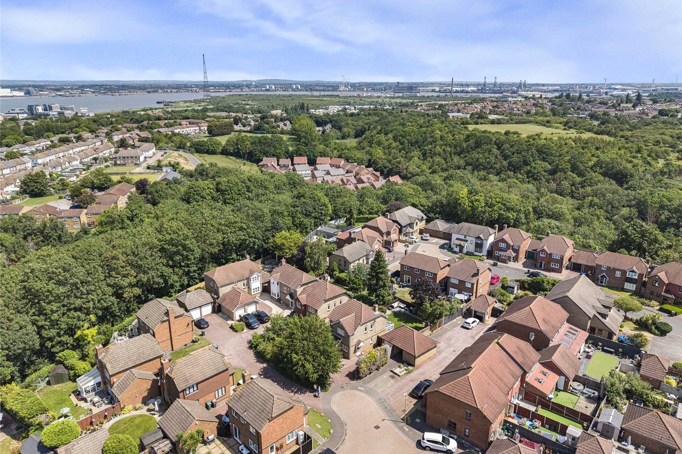 4 bedroom house for sale in Greenhithe | Robinson Jackson