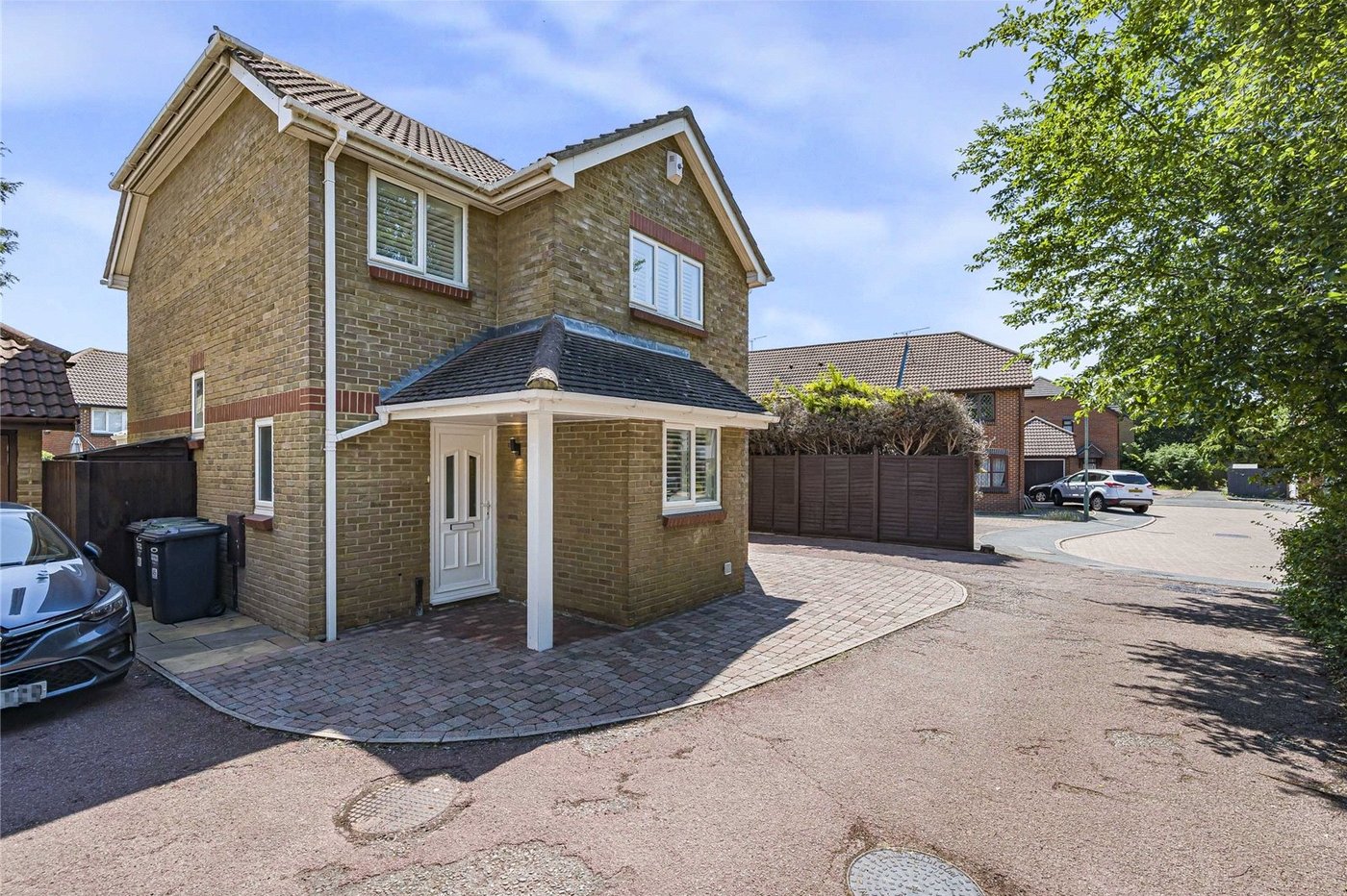4 bedroom house for sale in Greenhithe | Robinson Jackson