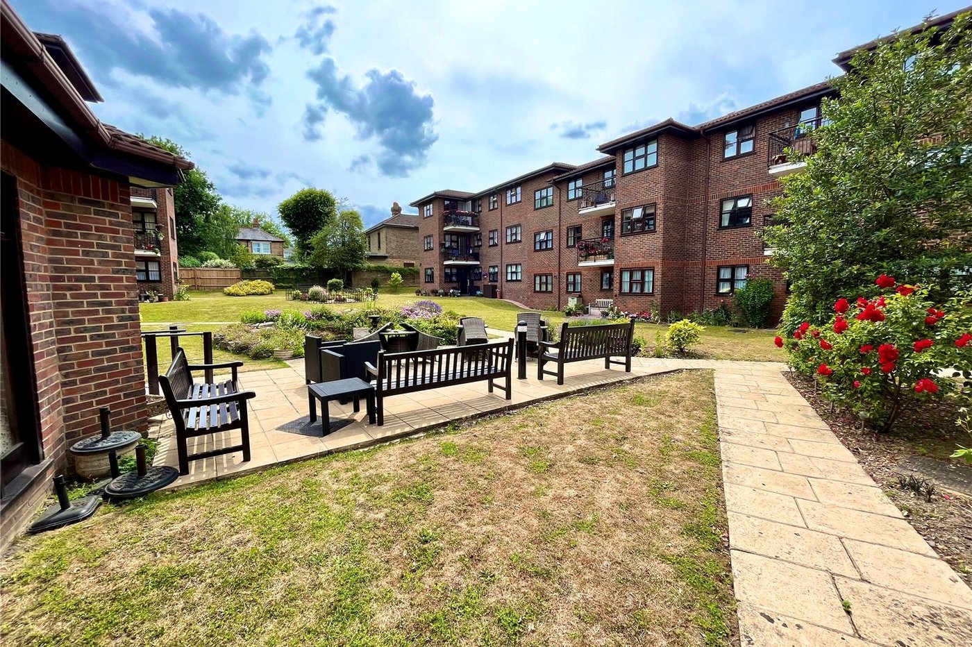 2 bedroom property for sale in Sidcup | Robinson Jackson