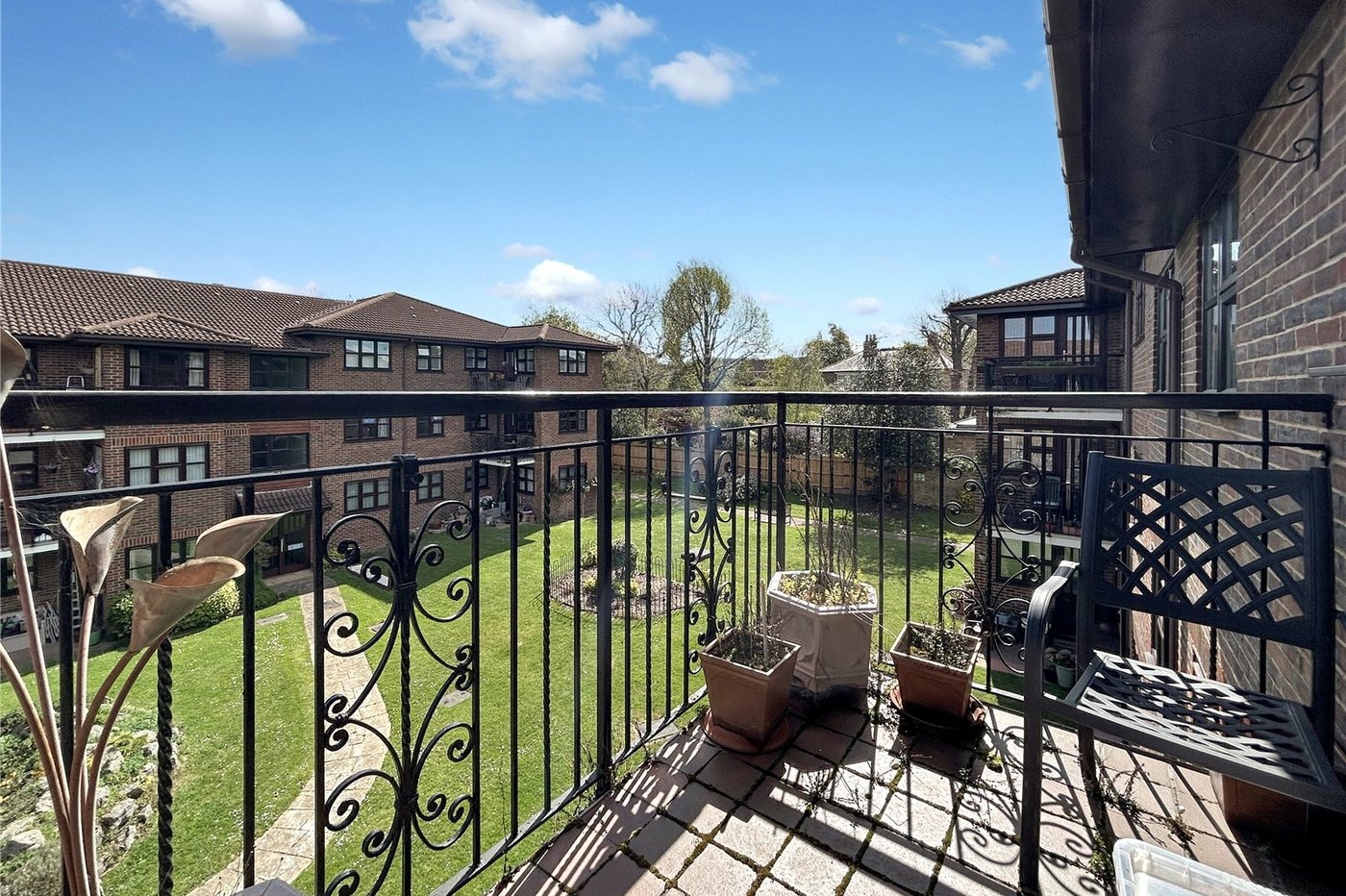 2 bedroom property for sale in Sidcup | Robinson Jackson