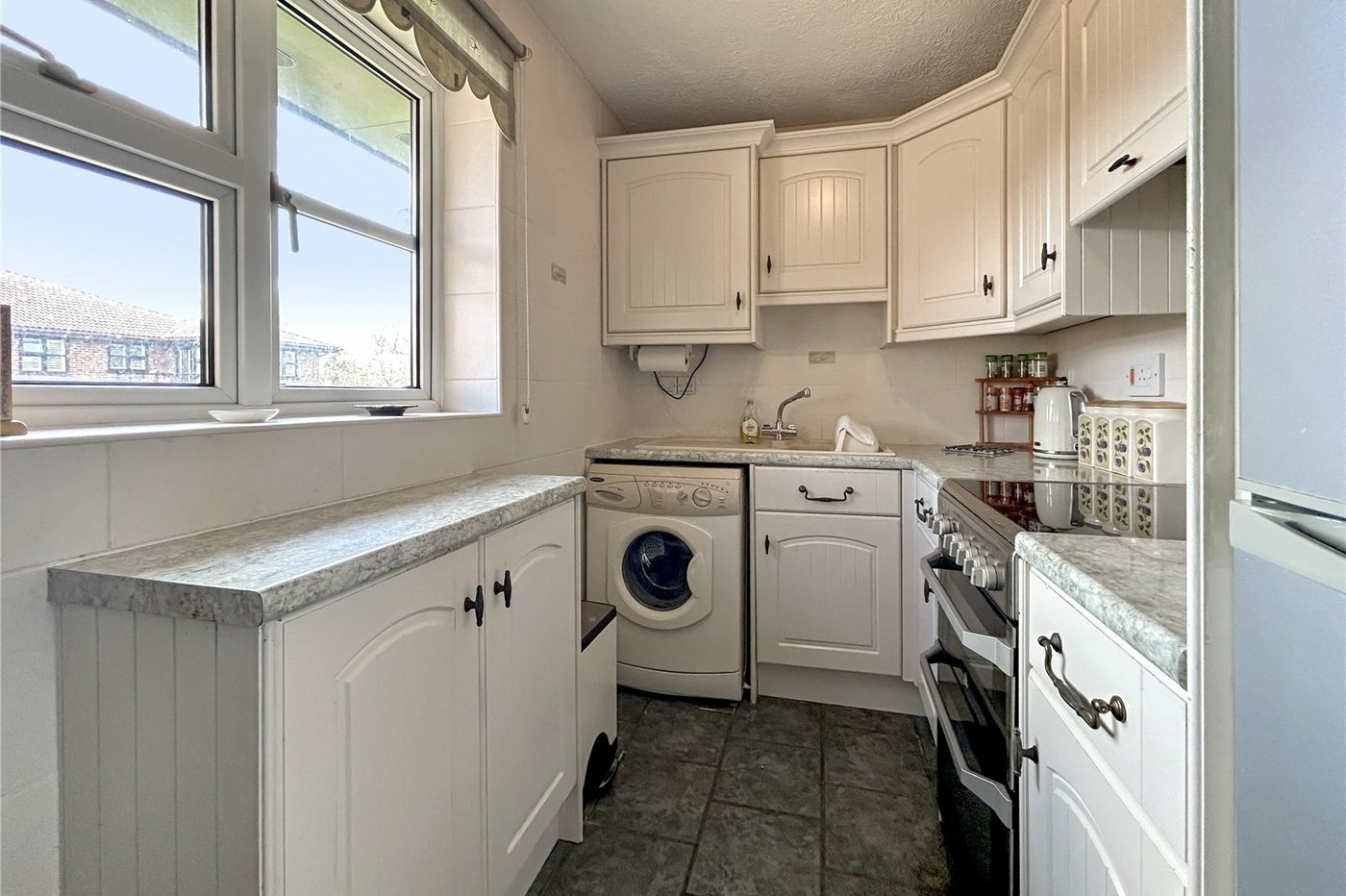 2 bedroom property for sale in Sidcup | Robinson Jackson