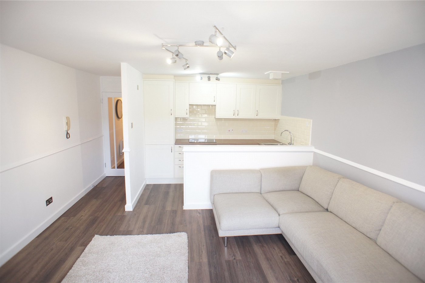 1 bedroom property for sale in Belvedere | Robinson Jackson