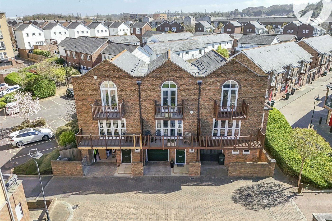 3 bedroom property for sale in Greenhithe | Robinson Jackson