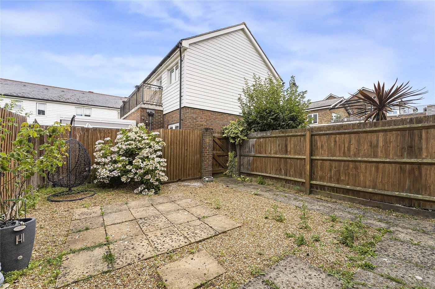 2 bedroom house for sale in Greenhithe | Robinson Jackson