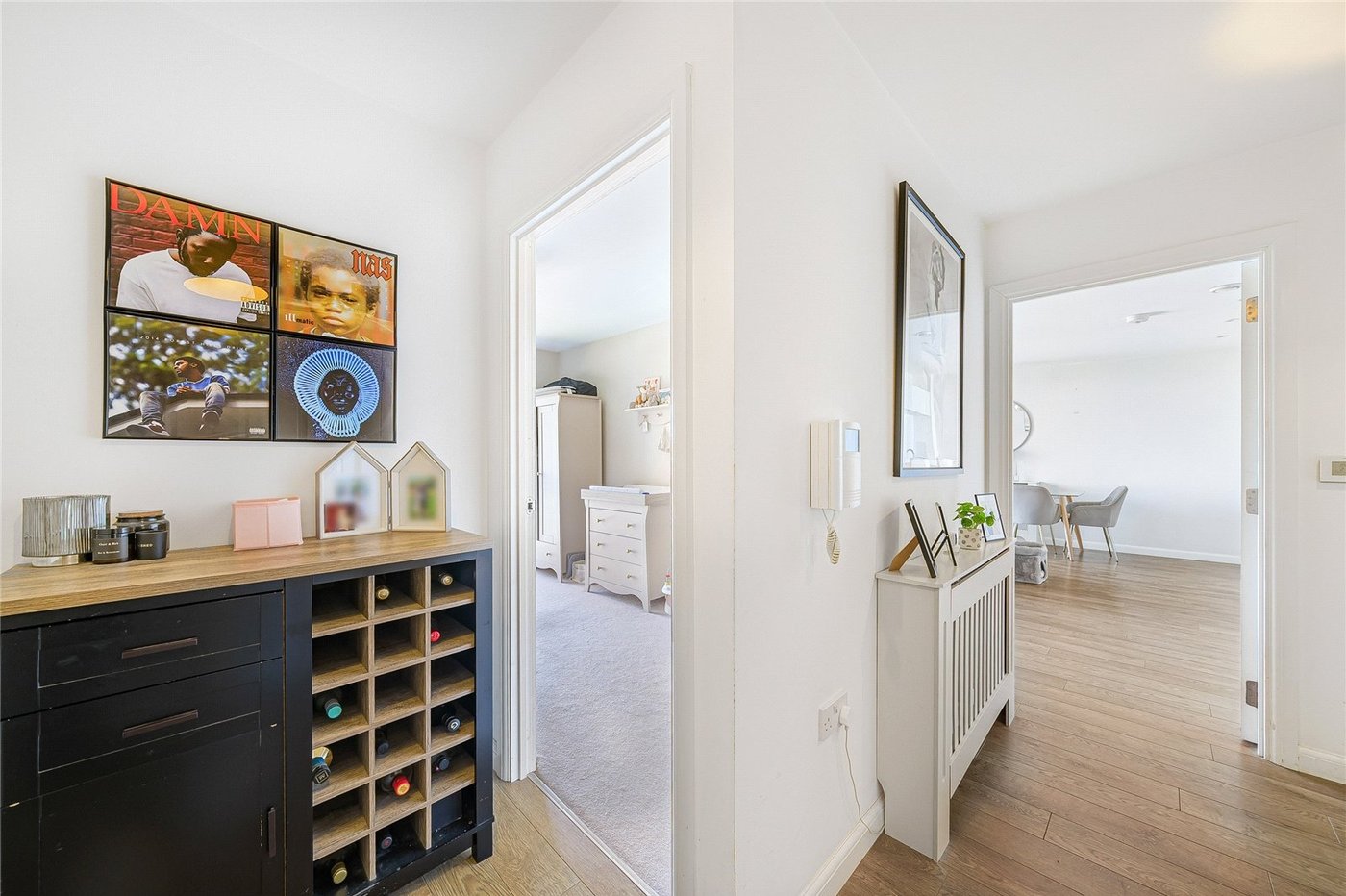 2 bedroom property for sale in Greenhithe | Robinson Jackson