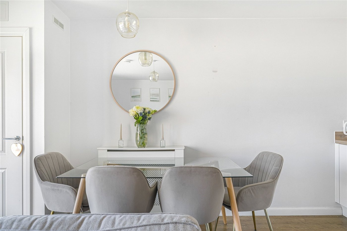 2 bedroom property for sale in Greenhithe | Robinson Jackson